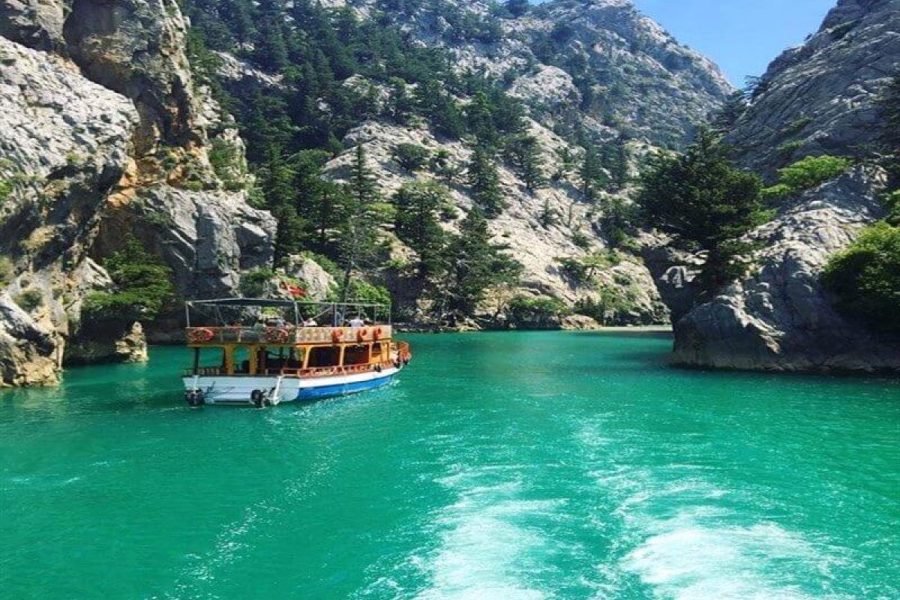Green Canyon Boat Trip